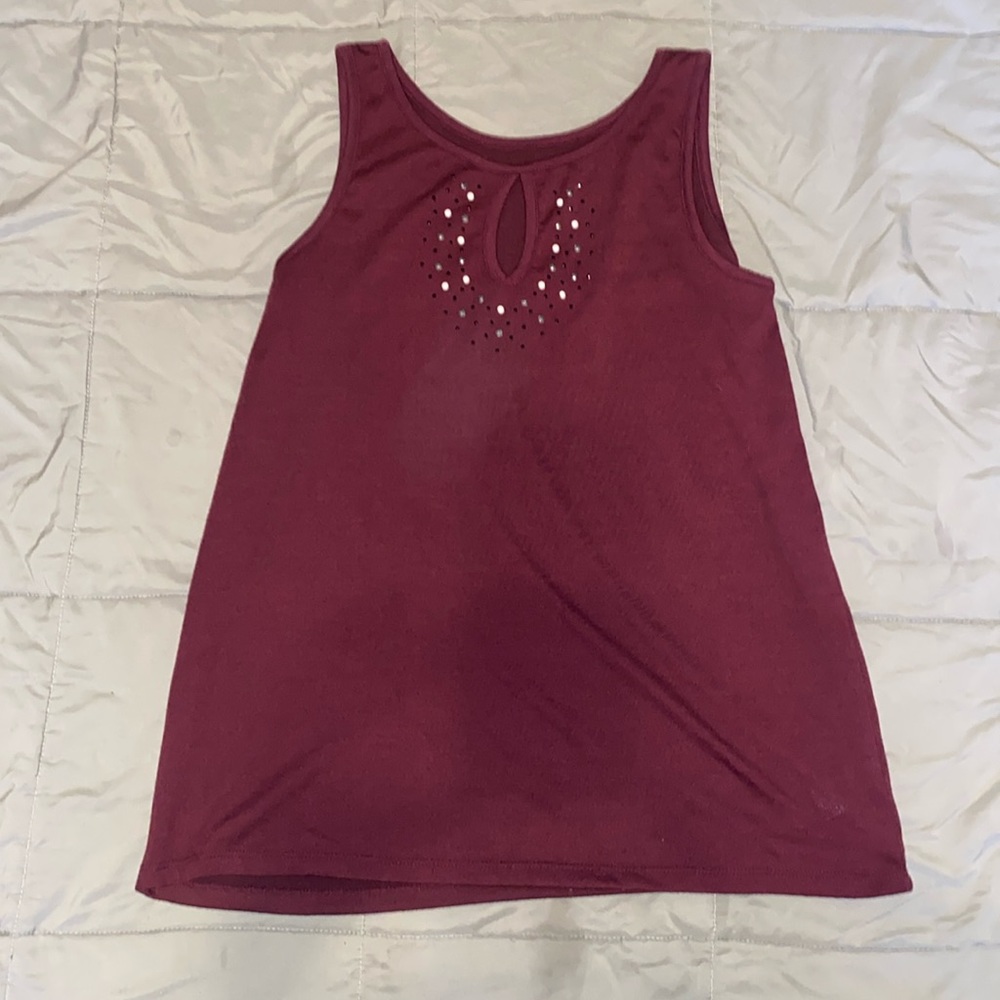Burgandy women’s tank top. Size M